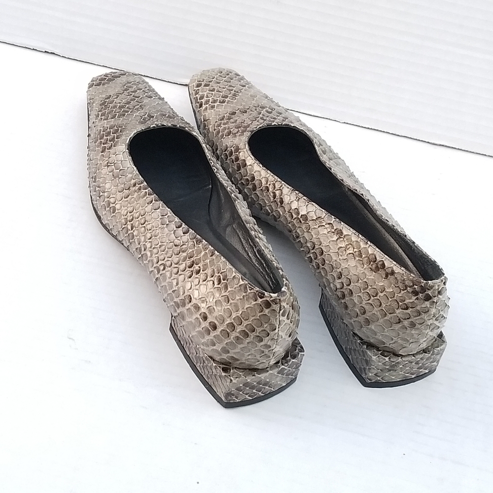 Absolutely Gorgeous Bally Block Heel Python Flats - image 6